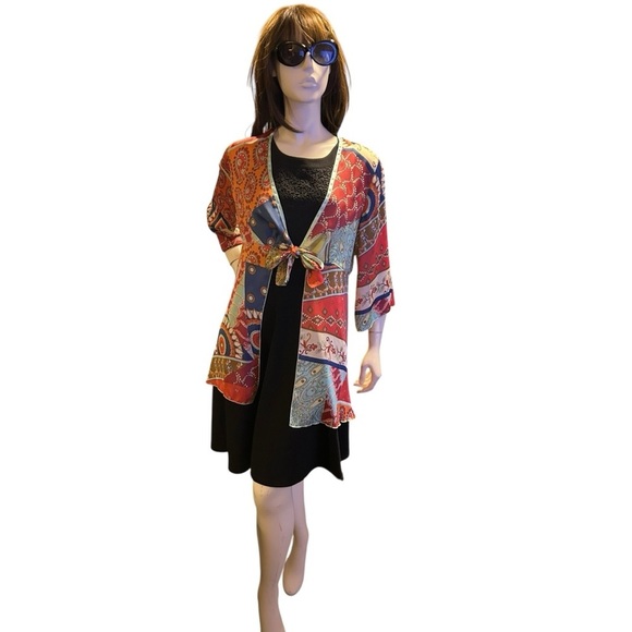 CAbi Women’s Medium Tie Top Satin Tie Knot Front - Picture 5 of 9